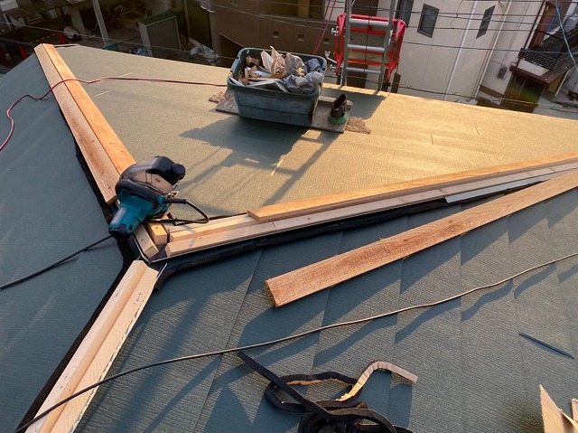 ガルテクトでカバー工法